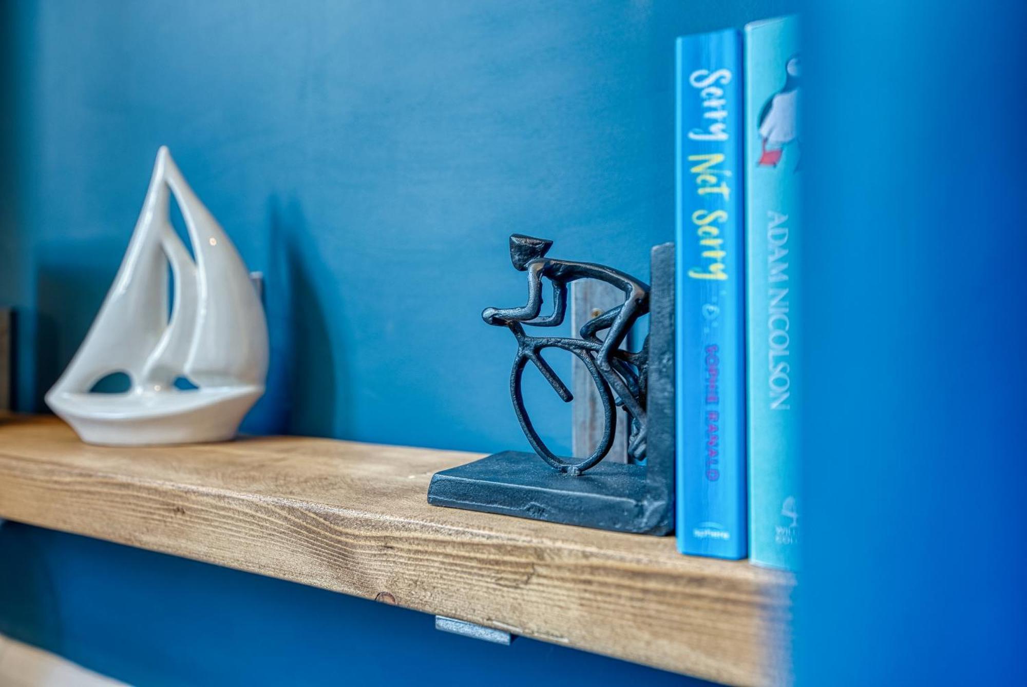 2 Bedrooms Modern, Stunning & Stylish Contractor House, Prime Portsmouth Location With Free Parking Permit, Summer Special Offer!! - By Blue Puffin Stays Extérieur photo