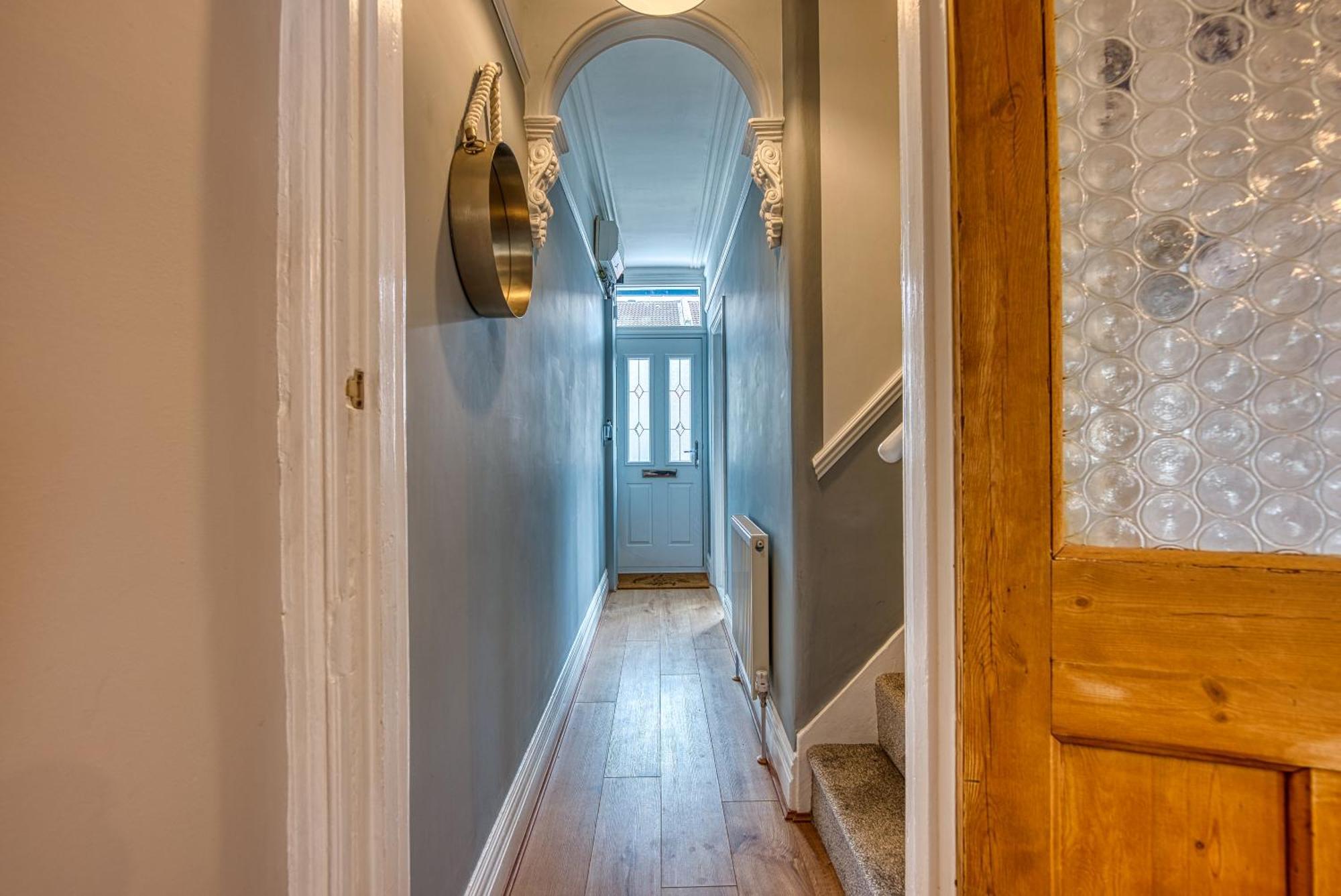 2 Bedrooms Modern, Stunning & Stylish Contractor House, Prime Portsmouth Location With Free Parking Permit, Summer Special Offer!! - By Blue Puffin Stays Extérieur photo